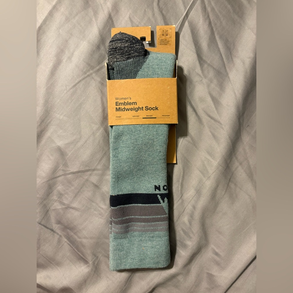 NWT Burton Women's Emblem Midweight Socks Petrol Green Small/Medium $25.95